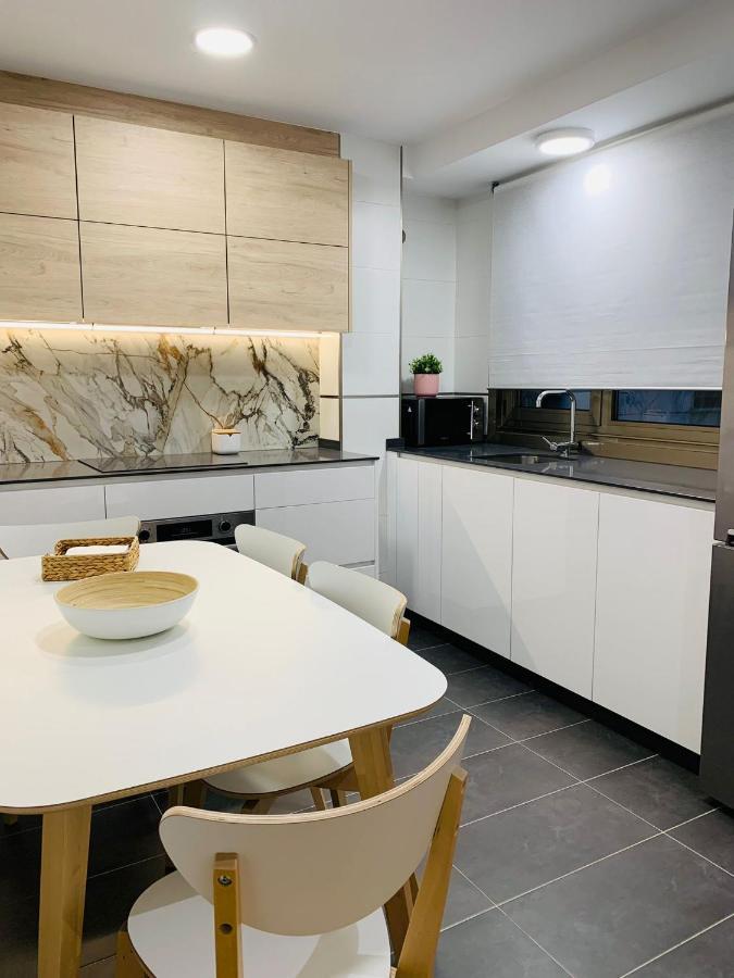 Apartamento Pereiro Viveiro Esterno foto