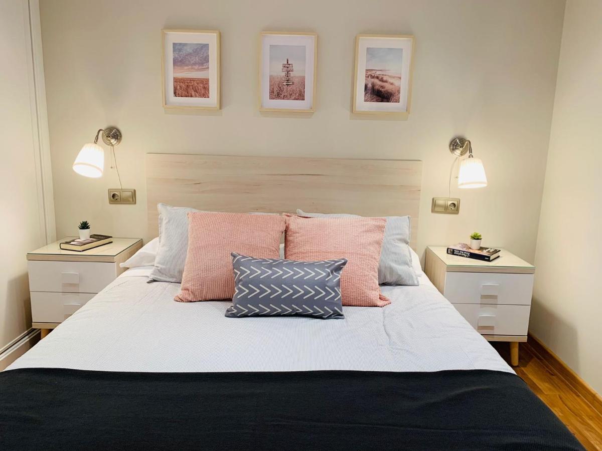 Apartamento Pereiro Viveiro Esterno foto