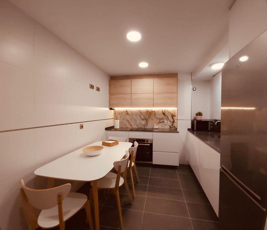 Apartamento Pereiro Viveiro Esterno foto
