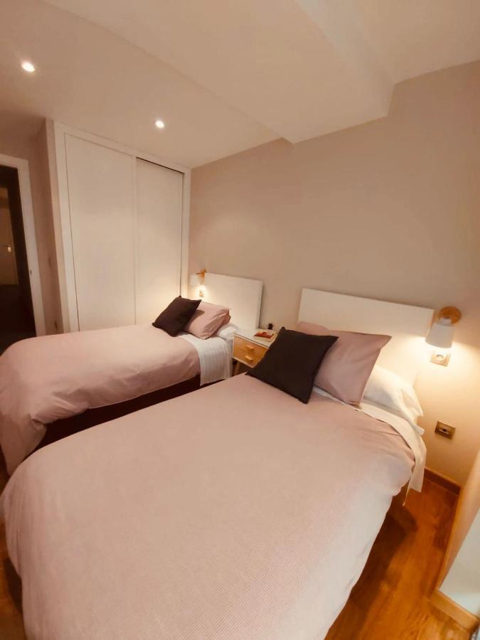 Apartamento Pereiro Viveiro Esterno foto